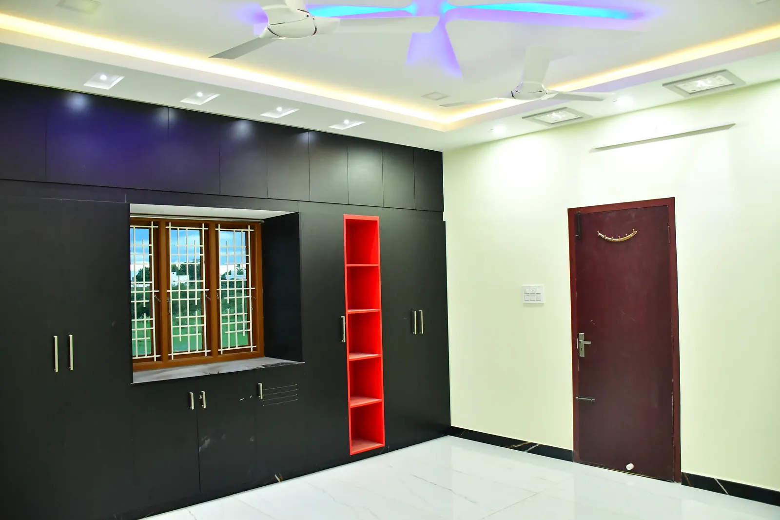 Sivan Interior 4